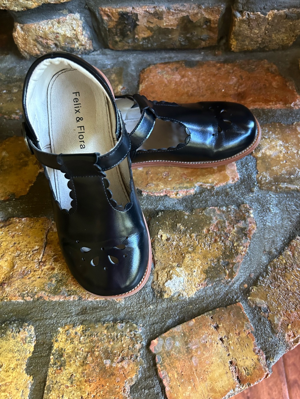 Felix & Flora girls dress shoes.